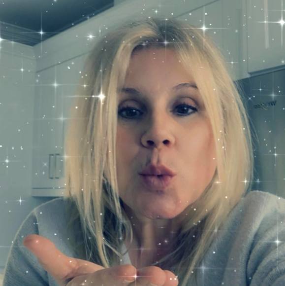 Meet your Posher, Charlene casey - Picture 1 of 1